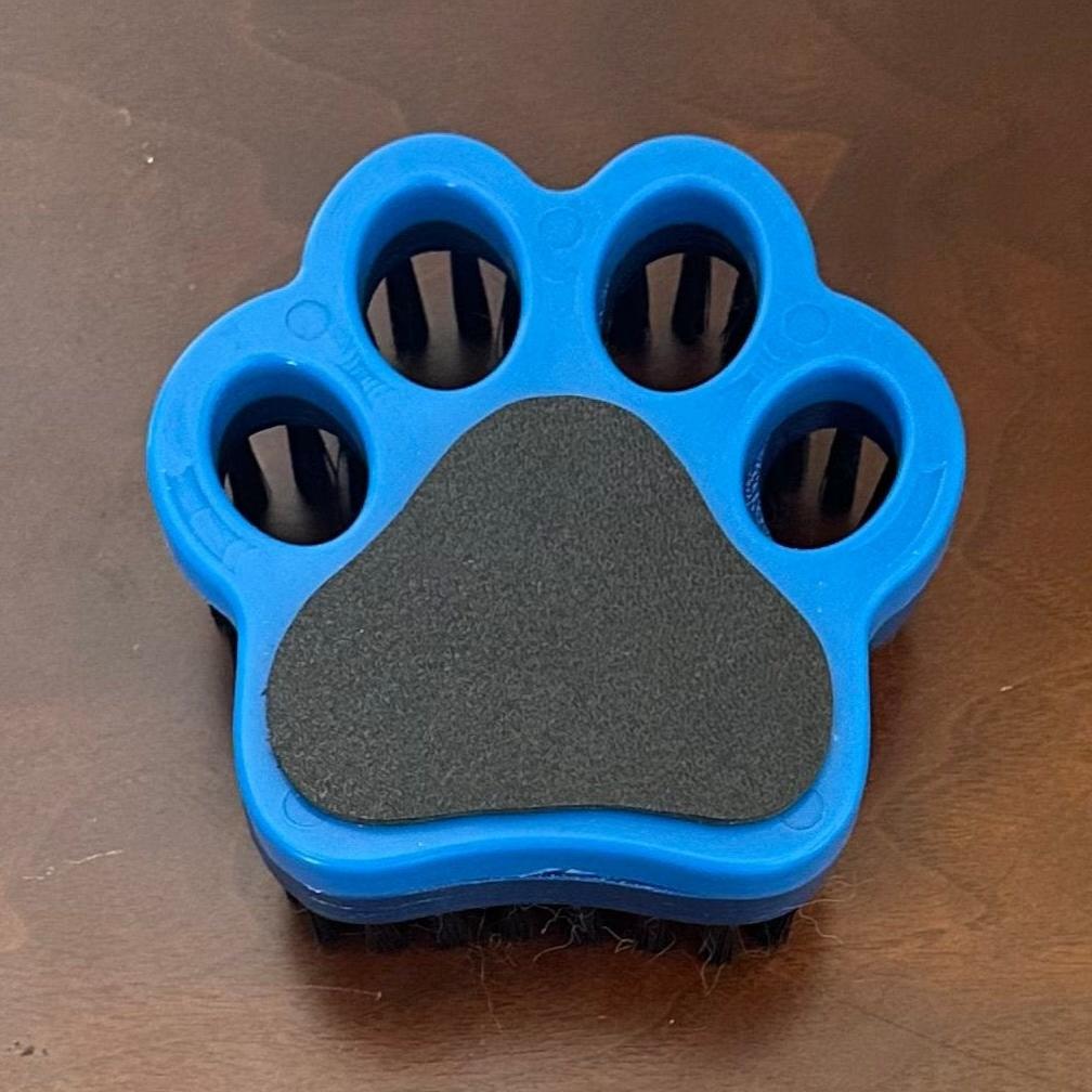 Dog Paw Brush - 1", 1.25", 1.5" Bristles